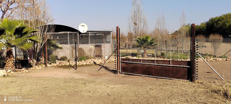 4 Bedroom Property for Sale in Kanoneiland Northern Cape